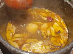 -芸山季·云南山珍菌火锅(人民广场来福士店)