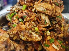 -凤凰路何眼镜香辣蟹(花果园店)