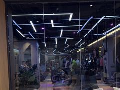 -威克健身游泳(万菱汇店)