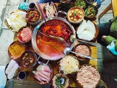 -老街·稳拈老火锅(海椒市店)