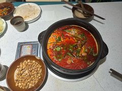 -贵府酸汤牛肉火锅·贵州老字号(飞山街店)