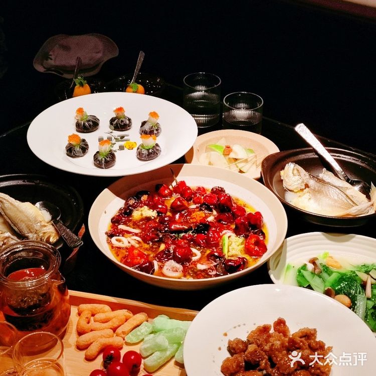 深圳也有了!!可以免费簪花和漂漆的餐厅