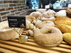 -焙丽拾光(麦凯乐直营店)