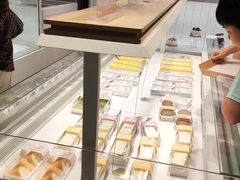 -好利来(新华百货店)