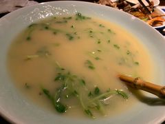 豆苗-绿茶餐厅(乐峰广场店)