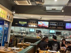 大堂-木屋烧烤(岗顶二店)