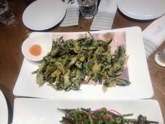 软炸刺五加叶-胖姐渔村(中源大道店)