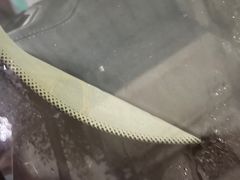 -鲨鱼皮汽车凹陷玻璃修复(静安店)