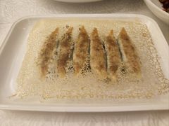 -品海楼·大连海胆锅贴馆(东港店)