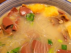 金陵鸭血粉丝汤-弄堂小笼包(西青中北永旺购物中心店)