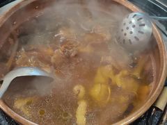 -阿山卓·野生菌火锅·纳西火塘烤肉