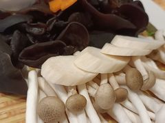 -犇鼎牛潮汕牛肉火锅(新辰里学清路店)