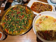 -有红鸡毛店·川菜(建设路店)