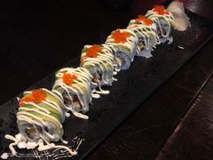 牛油果软壳蟹卷-羽山料理