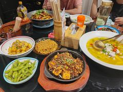 -川流不息·地道川菜·小龙虾(新松江路店)