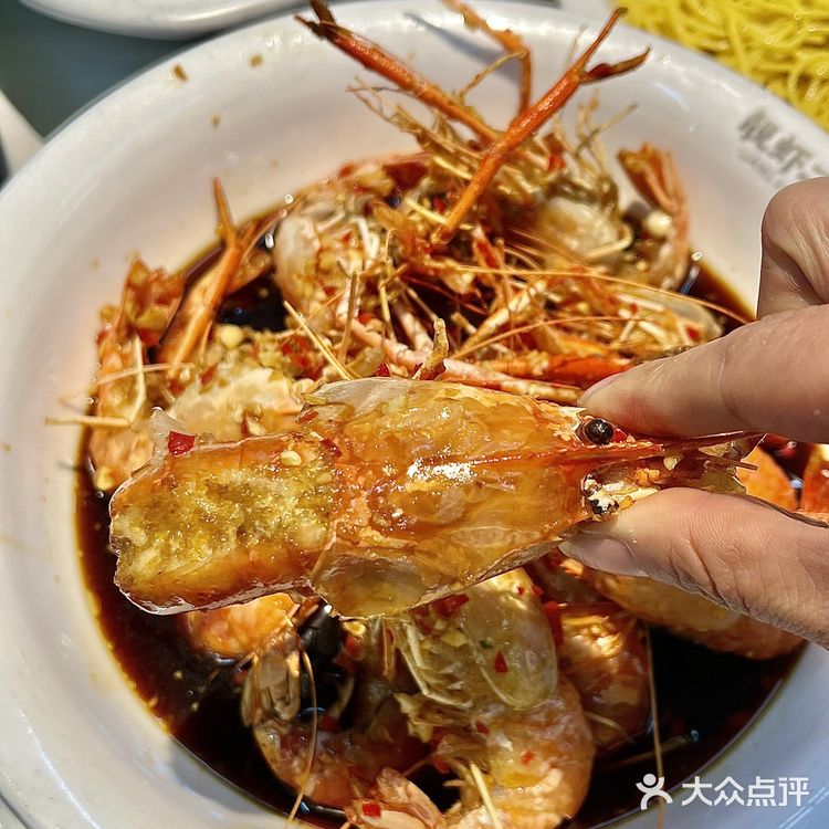 长沙靓虾二哥，不得不来的一家小龙虾馆     