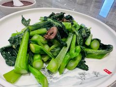 鸽杂炒菜心-朱记乳鸽王·非遗石岐乳鸽·全鸽宴(大兴旗舰店)