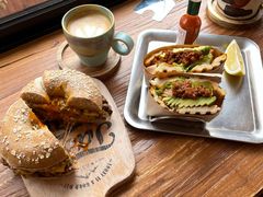 -Catch Bagel(芳草地店)