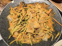 -蘸小院铁锅炖·蘸酱菜·东北菜(怀远门店)