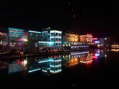 -百里峡七彩艺术小镇