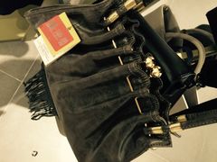 -URBAN REVIVO(高德置地广场·春广场店)