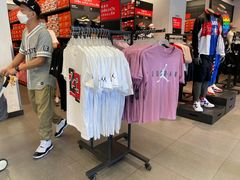 -NIKE北京马连道换季优惠店