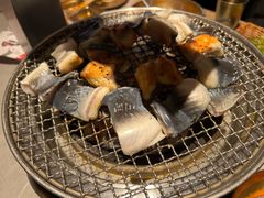 -草家酱蟹炭火烤肉店(珲春南路一店)