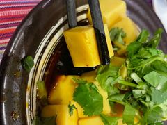 -香巴拉云南餐厅(华莱坞店)