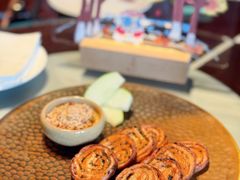 鸭肝酱伴葱油饼-杭州西子湖四季酒店·金沙厅
