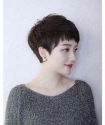 -BULB STUDIO 巴柏明星发型工作室