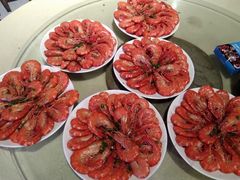 -三亚火车头万人海鲜广场