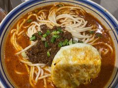 招牌传统麻辣面-聚合鑫东北熏酱熟食麻辣面(长阳店)