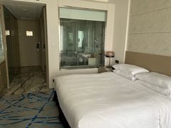-上海漕河泾万丽酒店
