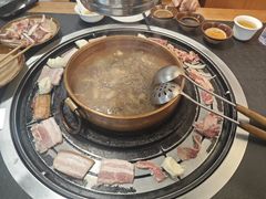 -阿山卓·野生菌火锅·纳西火塘烤肉