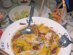 -渔语鱼酸菜鱼新川菜(来福士店)