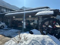 -白川乡与五箇山的合掌构造村落