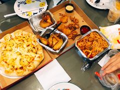 -必胜客(证大大拇指店)