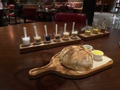 -恰餐厅及酒吧 CHAR Bar & Grill (北京丽都皇冠假日店)