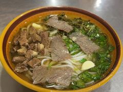 -花溪牛肉粉(八鸽岩店)