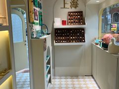 -LADY FAFA(巨鹿路陕西南路路口店)