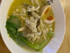 白汁河月豕煨面-江小鲀河豚馄饨(日月光店)