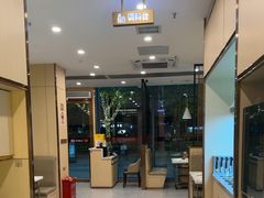 -七欣天香辣蟹火锅(闵行浦江欢乐颂店)