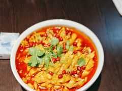 -川流不息·地道川菜·小龙虾(松东路店)