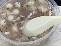 旁边老板卖的糊米酒-小胡子祥彪烧烤(北湖总店)
