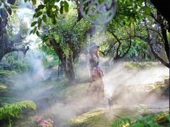 -Chom Cafe and Restaurant