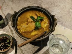 酸木瓜炖牛腩-半山腰·云南菜(侨福芳草地店)