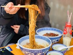 -沪西老弄堂面馆(定西路店)