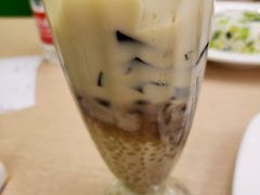 凉粉西米红豆冰-佰搭果·广式茶餐厅(西华路店)