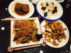 -梅飞酒家(名辉豪庭店)