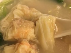 鲜虾云吞面-玲又珑美食(盘福路店)